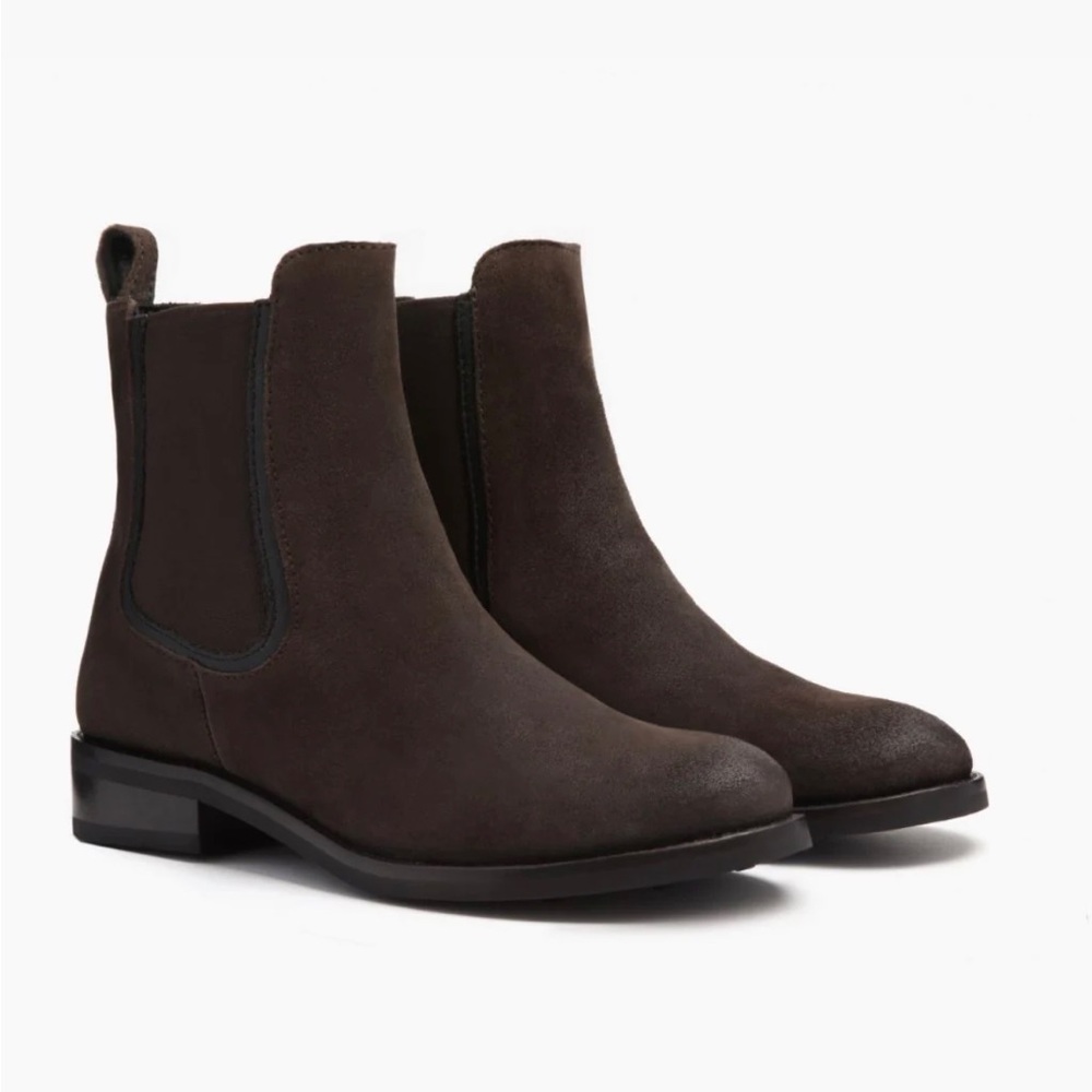 BRAND NEW Thursday Boot Co. Sz.7.5 Duchess Chelsea Ankle Boot